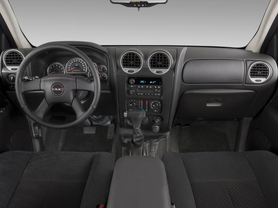  GMC Envoy XL 2002 года  (фото 6 из 15)
